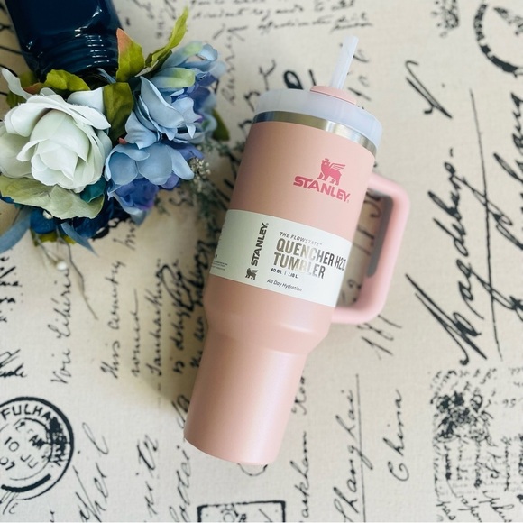 NWT Stanley Limited Edition Quencher H2.0 Flowstate Tumbler 40oz Pink Dusk - Picture 2 of 6